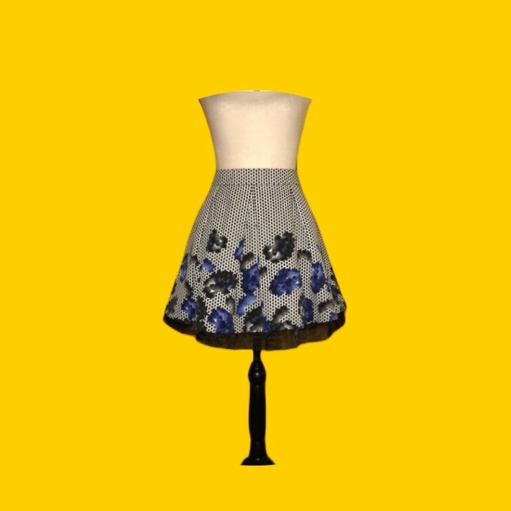 Express Back Zip Mini Skirt With Two Pockets - image 1